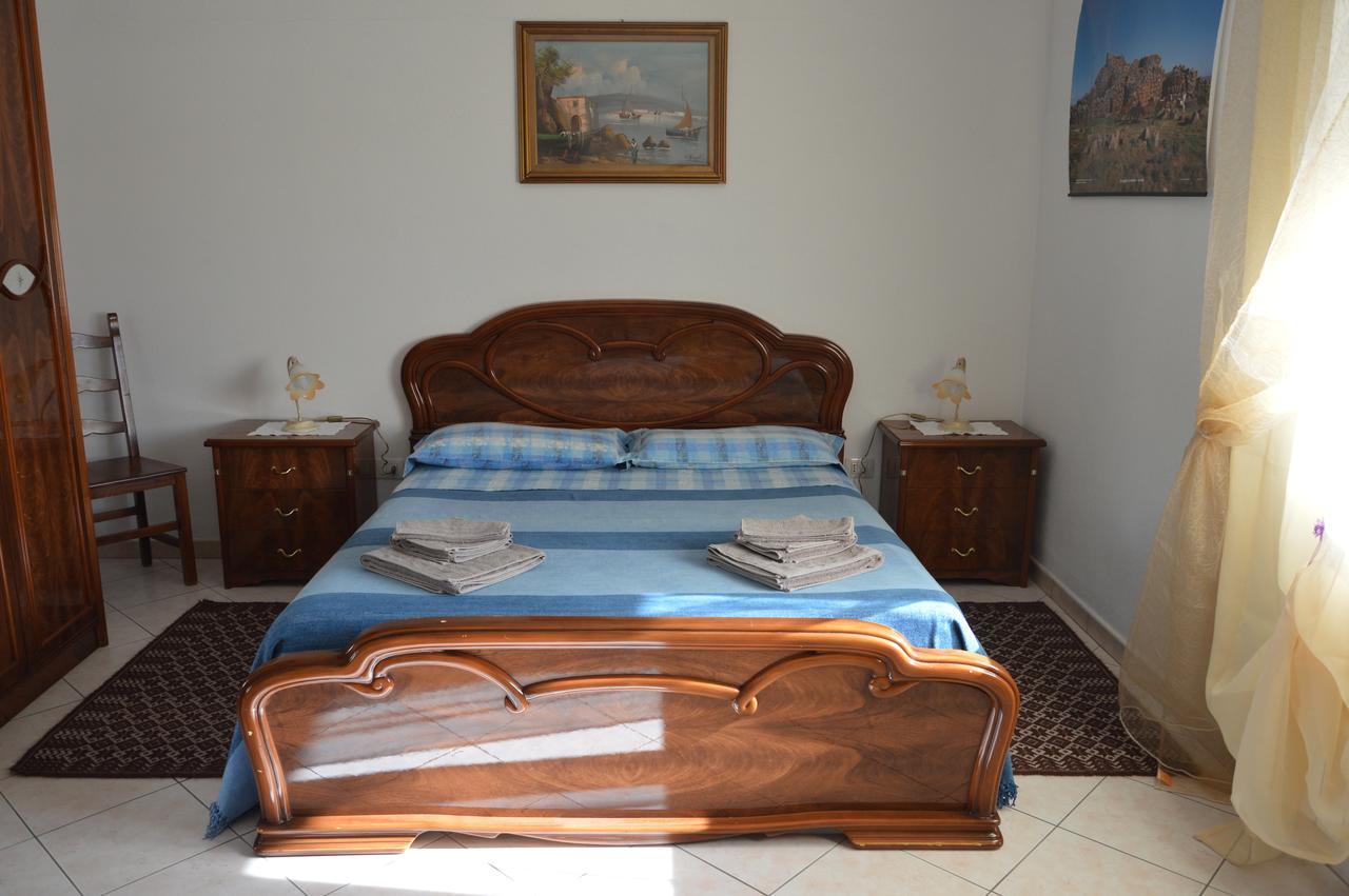 Bed and Breakfast Pietro & Graziella à Sorgono Extérieur photo